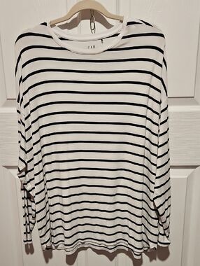 GAP White Long-Sleeve Tee with Navy Stripes